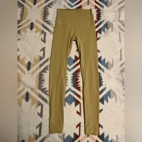 $98 Lululemon Align Pant 28" Grape Leaf Size 4 GREAT COLOR! - Picture 1 of 8